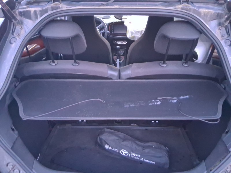Recambio de bandeja trasera para toyota aygo x (_b7_) 1.0 vvt-i (kgb70) referencia OEM IAM 643300H070C0  