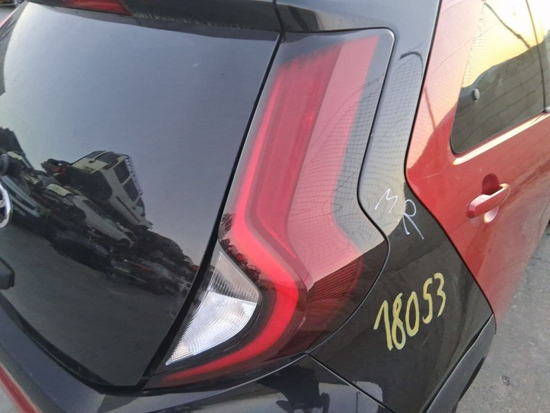 Recambio de piloto trasero derecho para toyota aygo x (_b7_) 1.0 vvt-i (kgb70) referencia OEM IAM 815510H180  