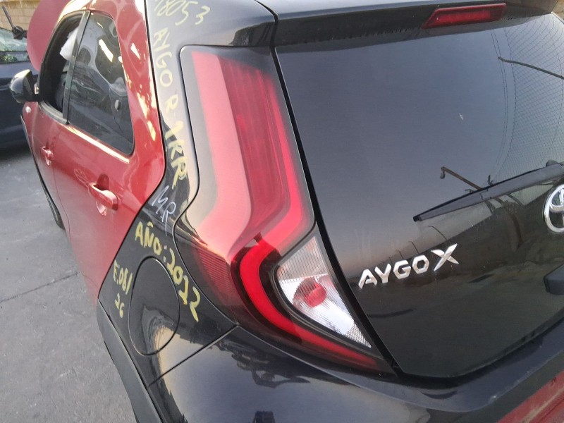 Recambio de piloto trasero izquierdo para toyota aygo x (_b7_) 1.0 vvt-i (kgb70) referencia OEM IAM 815610H180  