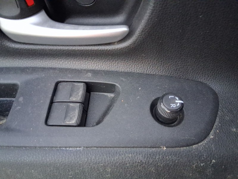 Recambio de mando elevalunas delantero izquierdo para toyota aygo x (_b7_) 1.0 vvt-i (kgb70) referencia OEM IAM 848200H010 C/MAN