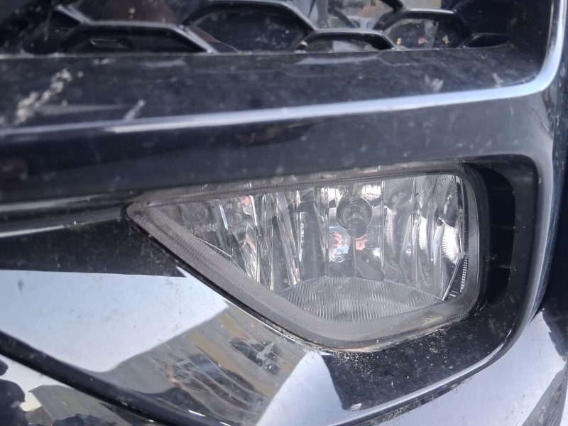 Recambio de faro antiniebla izquierdo para mg zs suv (azs1) 1.5 vti referencia OEM IAM 10266043  