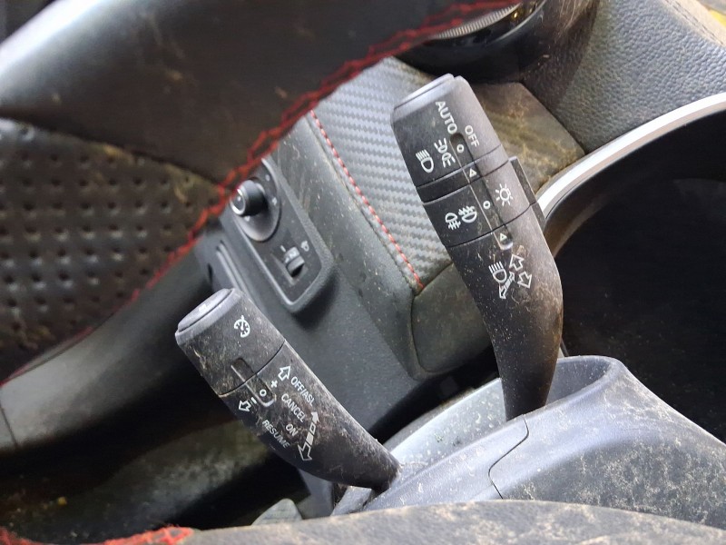Recambio de mando luces y limpia para mg zs suv (azs1) 1.5 vti referencia OEM IAM 10990105  10510021