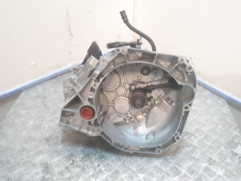 Recambio de caja cambios para renault clio v (b7_) tce 90 (b7mt) referencia OEM IAM JT4004 6 Velocidades A549235