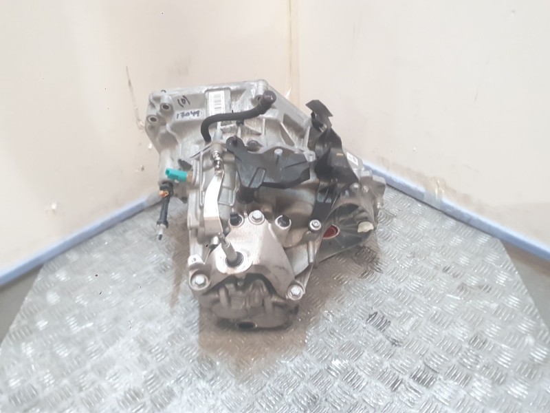 Recambio de caja cambios para renault clio v (b7_) tce 90 (b7mt) referencia OEM IAM JT4004 6 Velocidades A549235