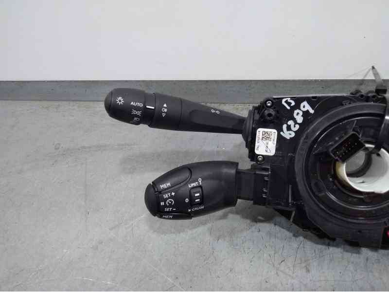 Recambio de mando luces y limpia para peugeot 208 (p2) active pack referencia OEM IAM 98369259ZD00  VALEO