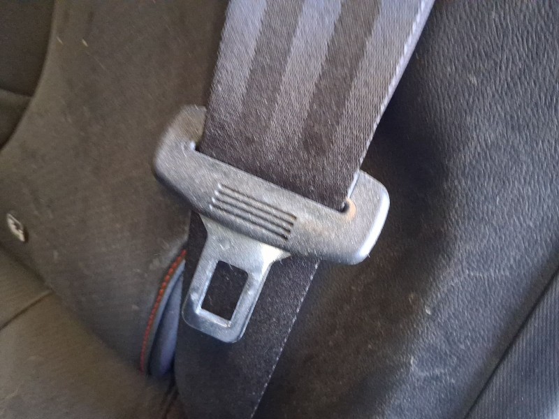 Recambio de cinturon seguridad trasero izquierdo para mg zs suv (azs1) 1.5 vti referencia OEM IAM 10254110  