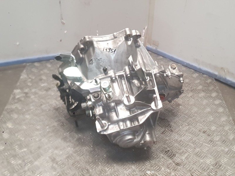 Recambio de caja cambios para mazda 2 hatchback (dl, dj) 1.5 skyactiv-g referencia OEM IAM F69103000  
