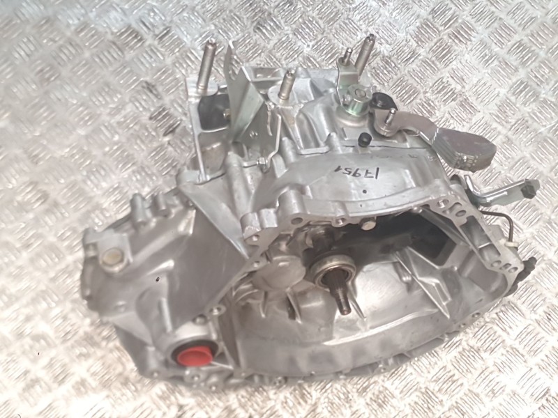 Recambio de caja cambios para mazda 2 hatchback (dl, dj) 1.5 skyactiv-g referencia OEM IAM F69103000  