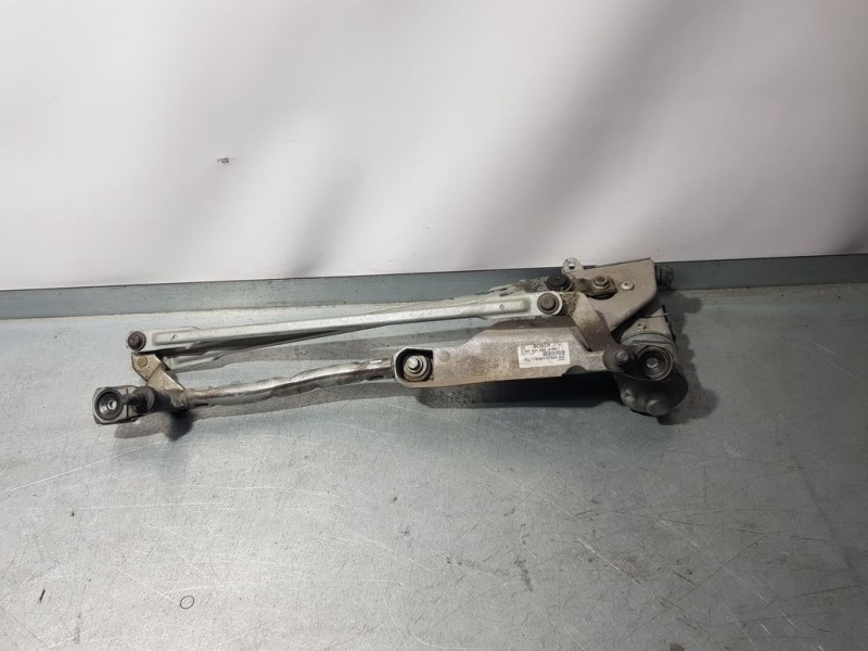 Recambio de motor limpia delantero para ford fiesta (ccn) ambiente referencia OEM IAM 8A61617500AG 3397021586 BOSCH