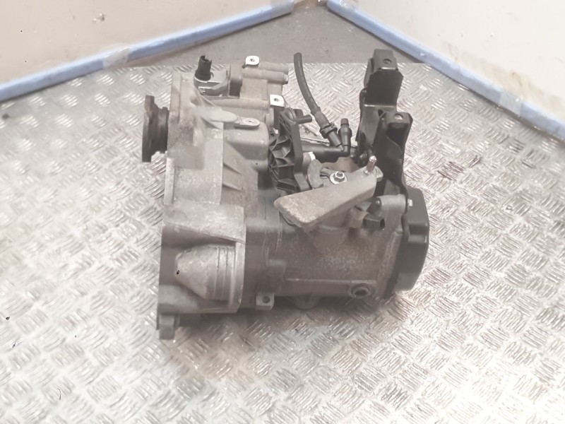 Recambio de caja cambios para volkswagen polo v (6r1, 6c1) 1.6 tdi referencia OEM IAM KFK 02R300042P 