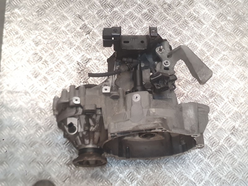 Recambio de caja cambios para volkswagen polo v (6r1, 6c1) 1.6 tdi referencia OEM IAM KFK 02R300042P 