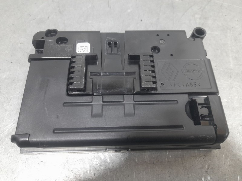 Recambio de modulo electronico para renault clio v business edition referencia OEM IAM 2591A9796R A3C0888950001 CONTINENTAL