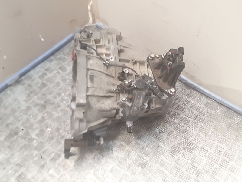 Recambio de caja cambios para hyundai i30 (gd) 1.6 crdi referencia OEM IAM WCJ6C  4300032905