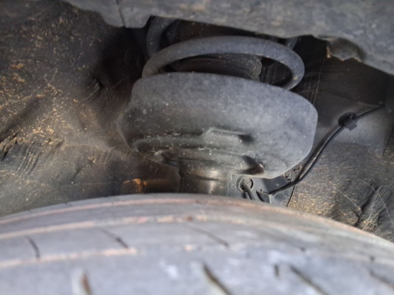 Recambio de amortiguador delantero izquierdo para toyota c-hr (_x1_) 1.8 hybrid (zyx10_, zyx11_) referencia OEM IAM 48520F9020  