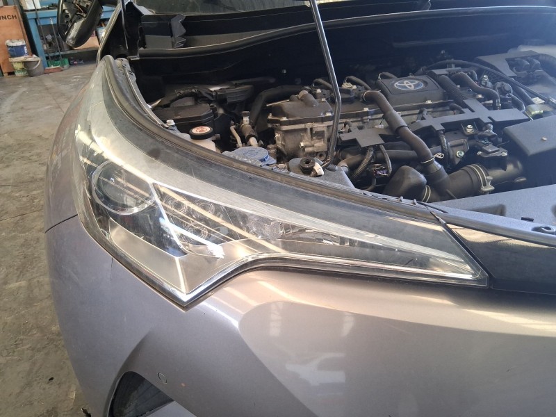 Recambio de faro derecho para toyota c-hr (_x1_) 1.8 hybrid (zyx10_, zyx11_) referencia OEM IAM 81130F4031  