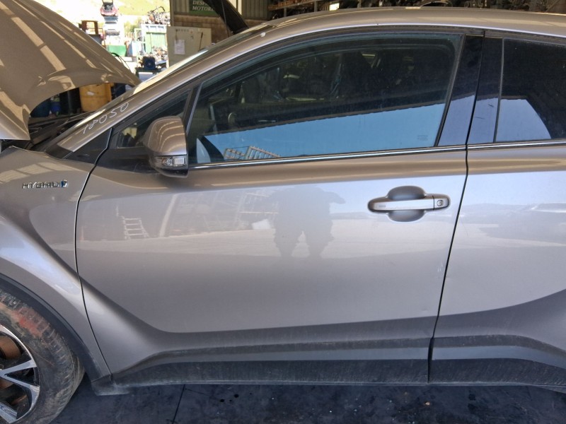 Recambio de puerta delantera izquierda para toyota c-hr (_x1_) 1.8 hybrid (zyx10_, zyx11_) referencia OEM IAM 67002F4010 TOCADA 