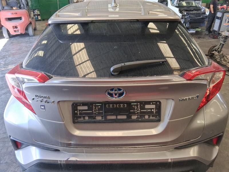 Recambio de porton trasero para toyota c-hr (_x1_) 1.8 hybrid (zyx10_, zyx11_) referencia OEM IAM 67005F4010 TOCADO 