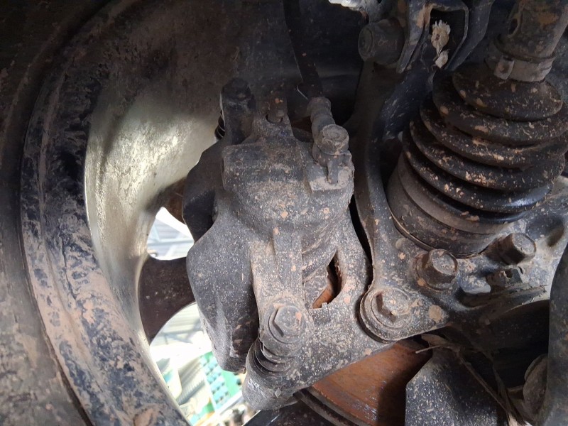 Recambio de pinza freno delantera derecha para toyota c-hr (_x1_) 1.8 hybrid (zyx10_, zyx11_) referencia OEM IAM 47730F4010  