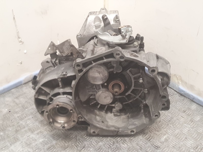 Recambio de caja cambios para audi a3 (8l1) 1.9 tdi referencia OEM IAM DRW 02M300046HV 02M300046HX