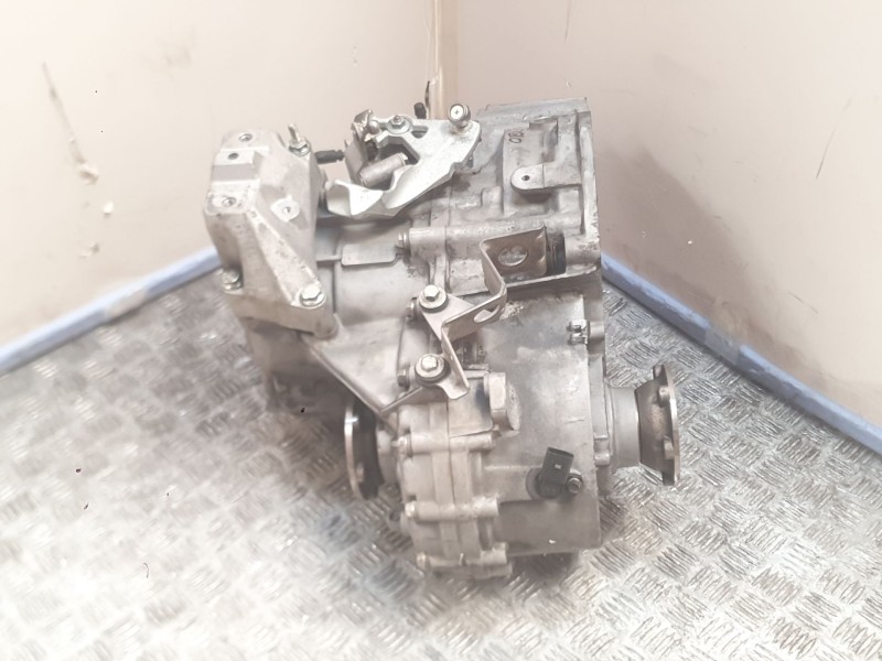 Recambio de caja cambios para audi a3 (8l1) 1.9 tdi referencia OEM IAM DRW 02M300046HV 02M300046HX