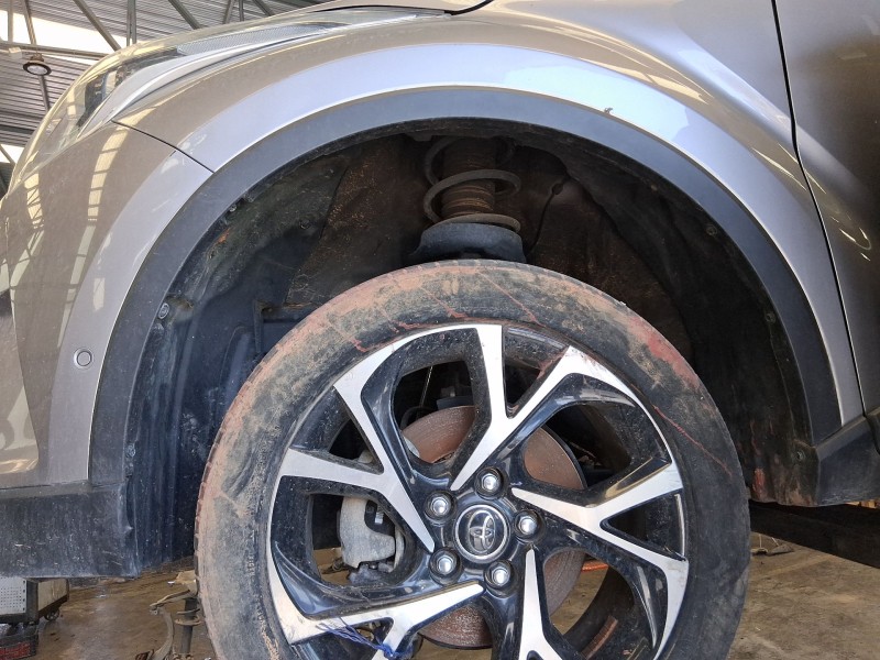 Recambio de plastico pase rueda del. izq. para toyota c-hr (_x1_) 1.8 hybrid (zyx10_, zyx11_) referencia OEM IAM 53876F4023  