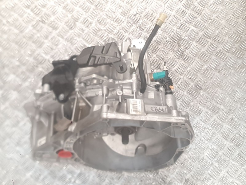 Recambio de caja cambios para dacia duster (hm_) 1.0 tce 90 referencia OEM IAM JT4002 320107956R 