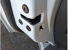 Recambio de cerradura puerta trasera izquierda para renault captur ii (hf_) 1.0 tce 90 eco-g (hfm6) referencia OEM IAM 825031538