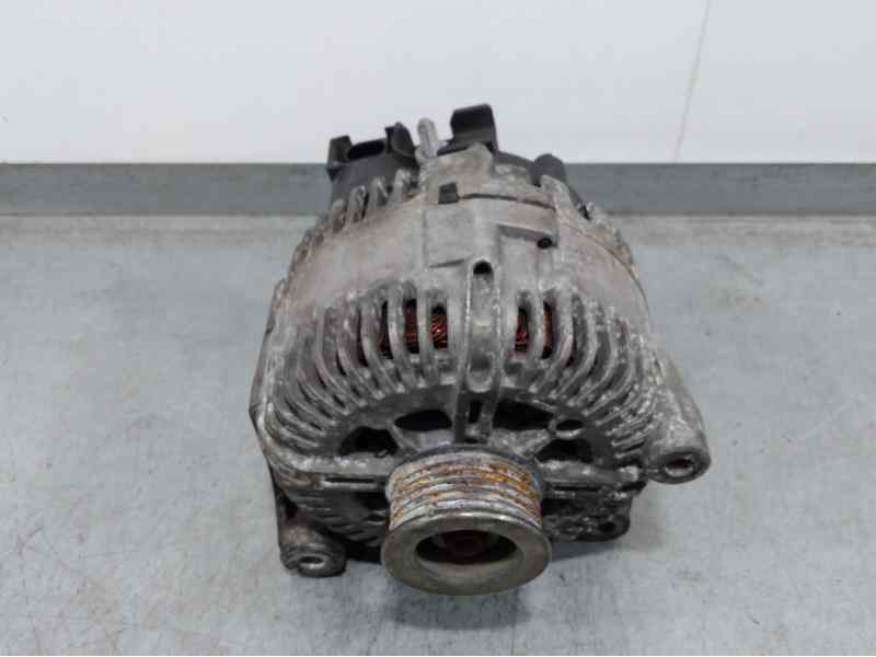 Recambio de alternador para bmw x5 (e70) 3.0d referencia OEM IAM 7796125AI02  VALEO