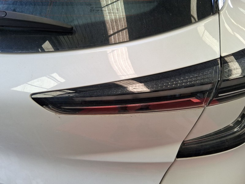 Recambio de piloto trasero derecho interior para renault captur ii (hf_) 1.0 tce 90 eco-g (hfm6) referencia OEM IAM 265501234R  