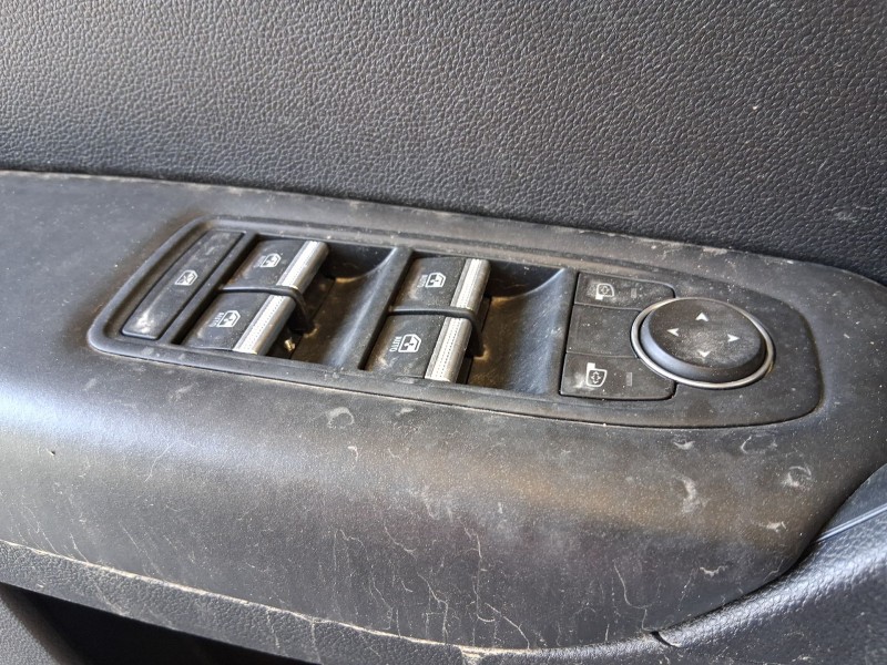 Recambio de mando elevalunas delantero izquierdo para renault captur ii (hf_) 1.0 tce 90 eco-g (hfm6) referencia OEM IAM 2541054