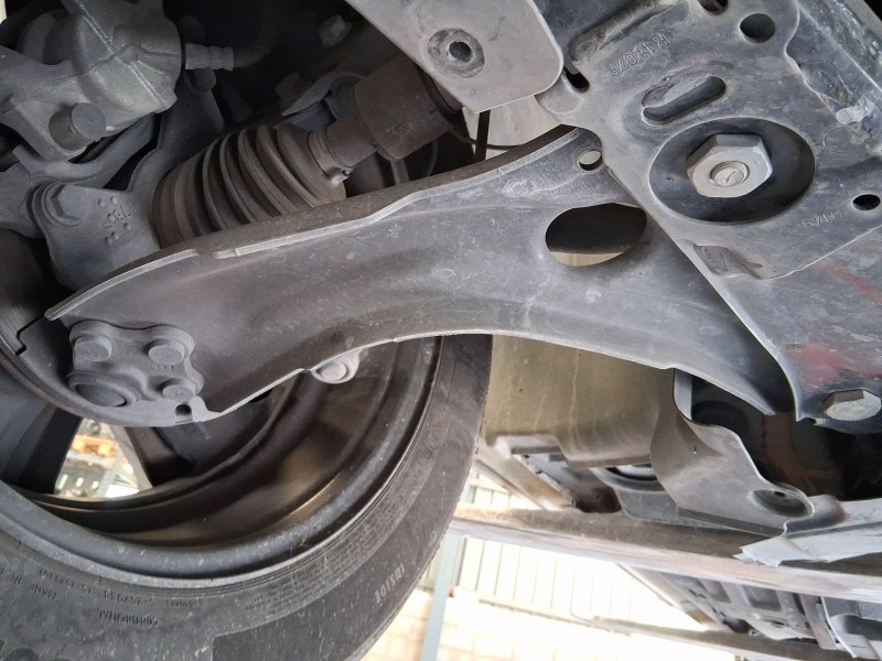 Recambio de brazo suspension inferior delantero derecho para renault captur ii (hf_) 1.0 tce 90 eco-g (hfm6) referencia OEM IAM 