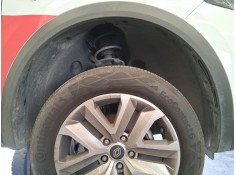 PLASTICO PASE RUEDA DEL. DCH. 638442323R 638422008R 