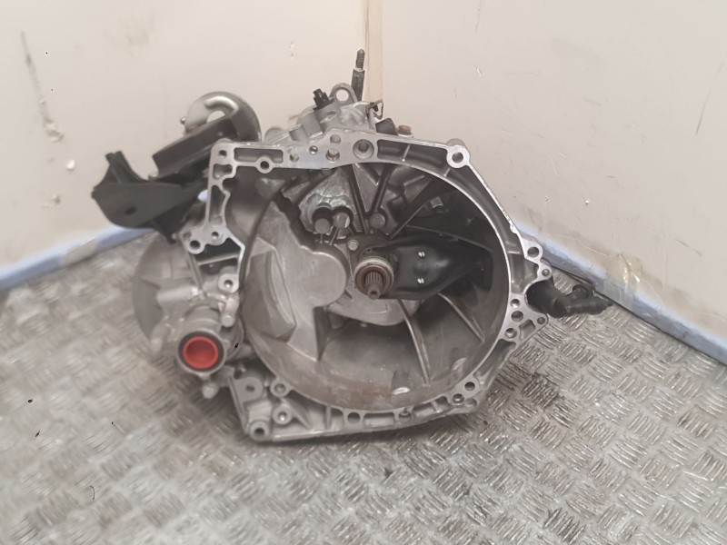 Recambio de caja cambios para lancia thesis (841_) 2.4 jtd (841axd1b02) referencia OEM IAM 20DP33 3365111A 5 Velocidades