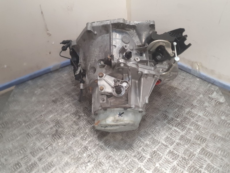 Recambio de caja cambios para lancia thesis (841_) 2.4 jtd (841axd1b02) referencia OEM IAM 20DP33 3365111A 5 Velocidades