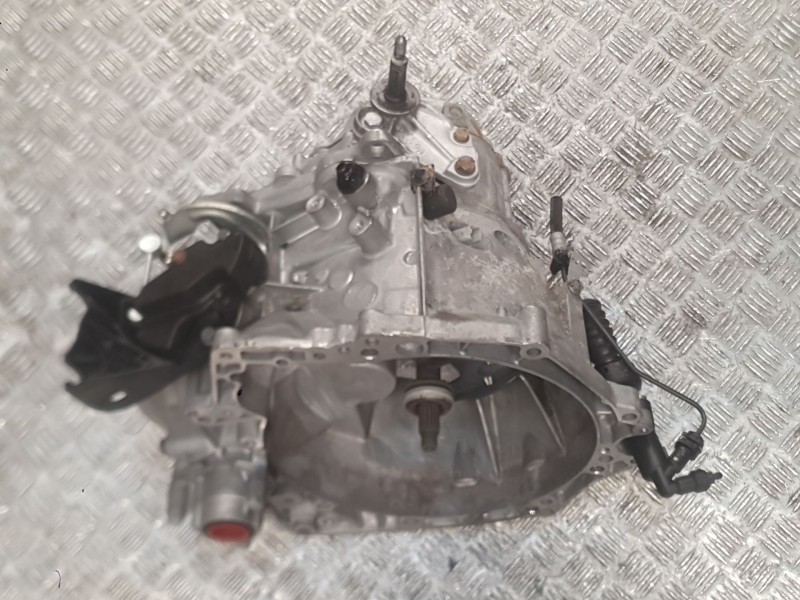 Recambio de caja cambios para lancia thesis (841_) 2.4 jtd (841axd1b02) referencia OEM IAM 20DP33 3365111A 5 Velocidades