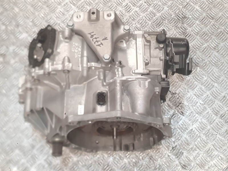 Recambio de caja cambios para seat leon (kl1, klg) 1.5 etsi referencia OEM IAM UUF 3219221856 