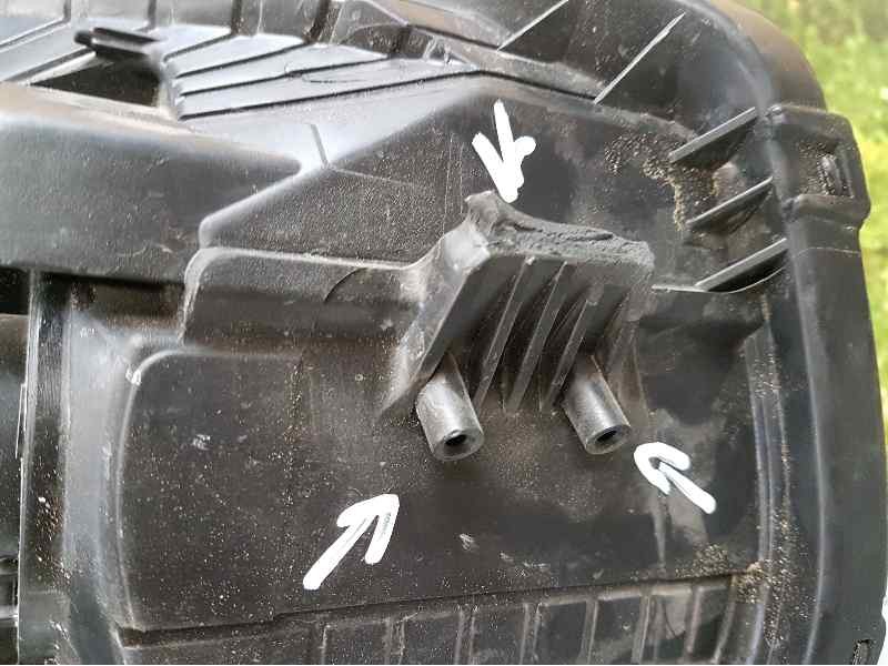 Recambio de faro izquierdo para kia picanto basic referencia OEM IAM 921011Y0 1 PATA ROTA ROZADO