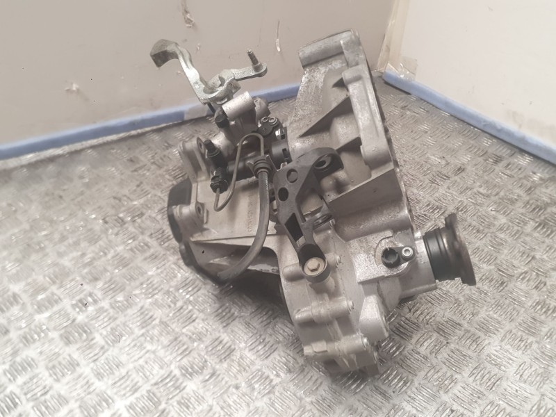 Recambio de caja cambios para seat ibiza iv sc (6j1, 6p5) 1.4 referencia OEM IAM JHQ 02T300020C 