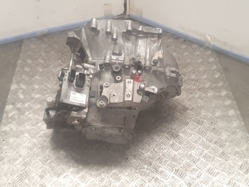 Recambio de caja cambios para citroën c4 cactus 1.6 hdi 90 referencia OEM IAM 20DR20 2232W9 2231V2