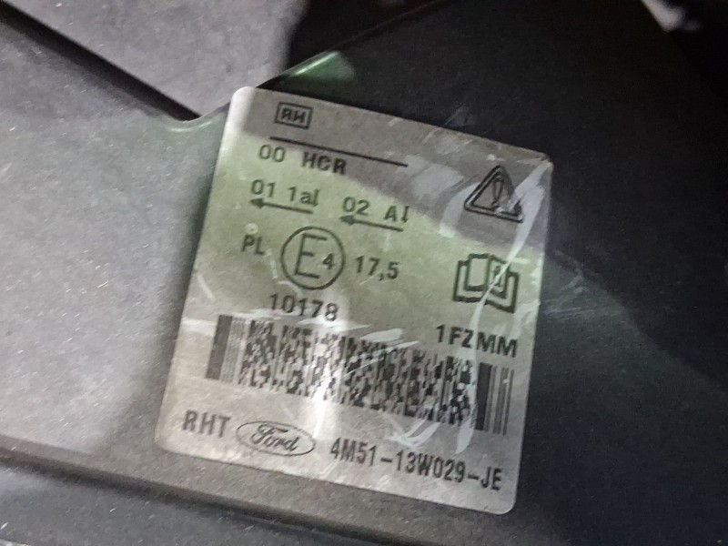 Recambio de faro derecho para ford focus ii descapotable 2.0 referencia OEM IAM 1480979  