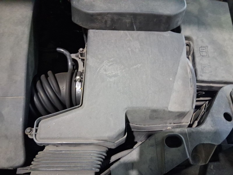 Recambio de carcasa filtro aire para ford focus ii descapotable 2.0 referencia OEM IAM 1947921  