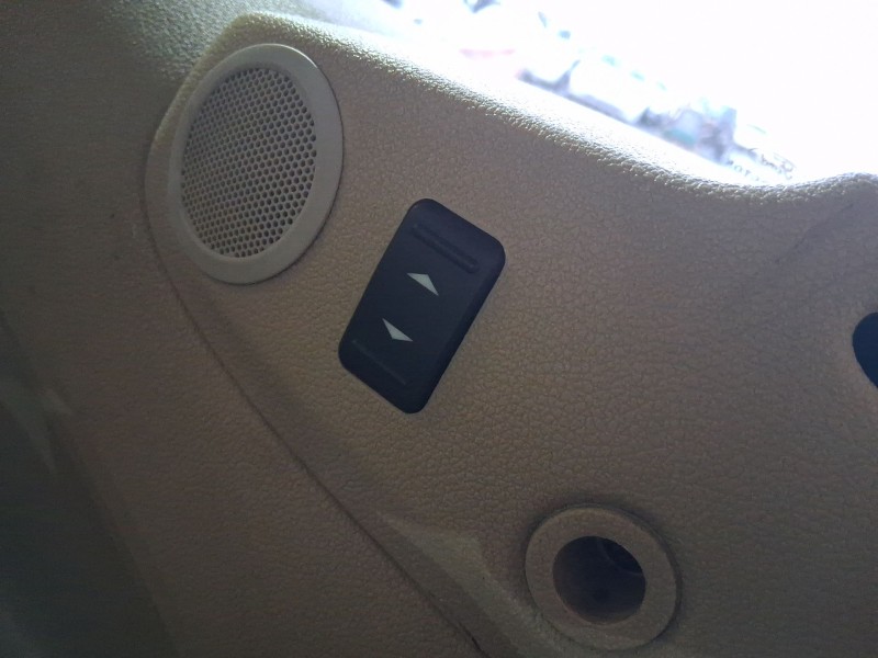 Recambio de mando elevalunas trasero izquierdo para ford focus ii descapotable 2.0 referencia OEM IAM   