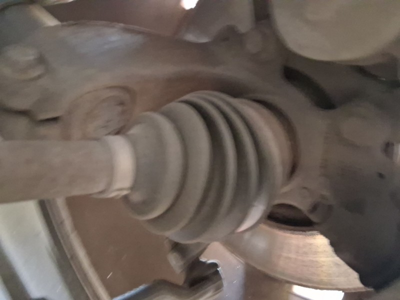 Recambio de transmision delantera izquierda para ford focus ii descapotable 2.0 referencia OEM IAM 1599079 1599057 1685799