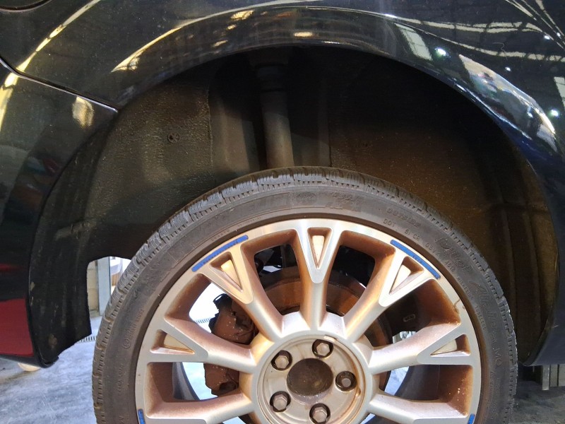 Recambio de plastico pase rueda tras. dch. para ford focus ii descapotable 2.0 referencia OEM IAM 1406868  