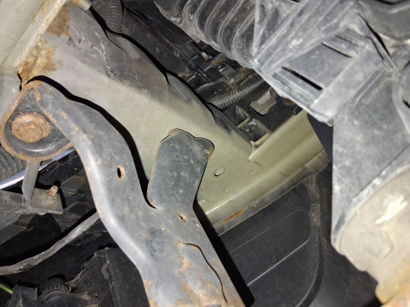Recambio de refuerzo paragolpes delantero para ford focus ii descapotable 2.0 referencia OEM IAM 8V41S10922AD  