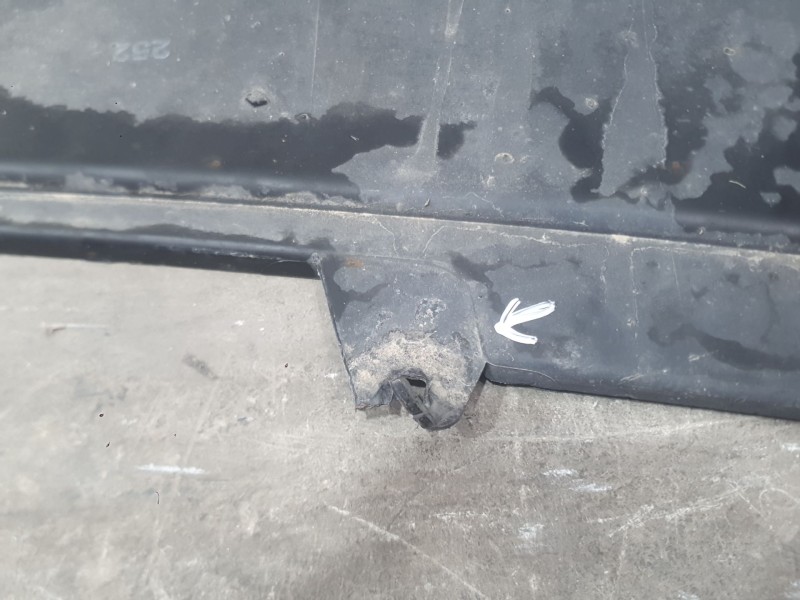 Recambio de paragolpes trasero para audi a4 b8 avant (8k5) 2.7 tdi referencia OEM IAM 8K9807303AGRU  