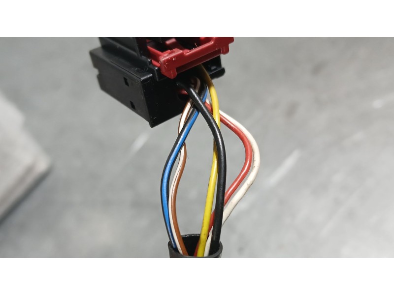 Recambio de retrovisor derecho para audi a4 b8 avant (8k5) 2.7 tdi referencia OEM IAM 8K1857410E01C ELÉCTRICO 