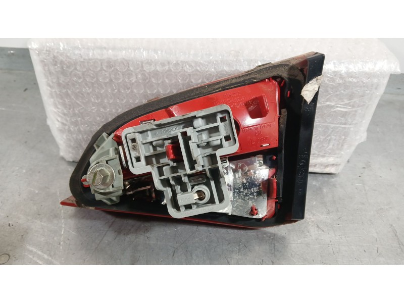 Recambio de piloto trasero izquierdo interior para audi a4 b8 avant (8k5) 2.7 tdi referencia OEM IAM 8K9945093  