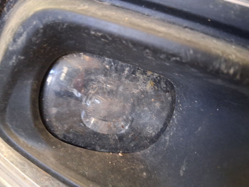 Recambio de faro antiniebla derecho para renault captur i (j5_, h5_) 1.5 dci 90 referencia OEM IAM 261503971R  