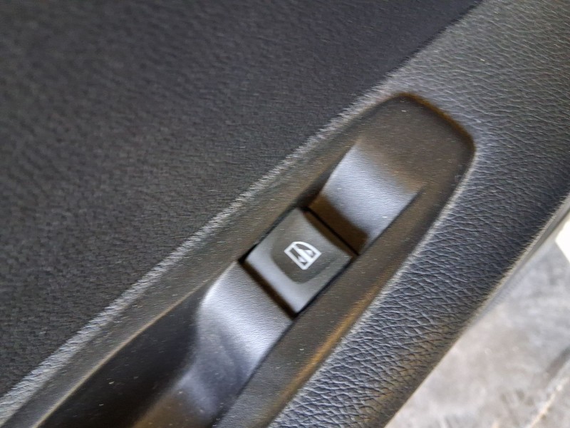 Recambio de mando elevalunas trasero izquierdo para renault captur i (j5_, h5_) 1.5 dci 90 referencia OEM IAM 254218614R  